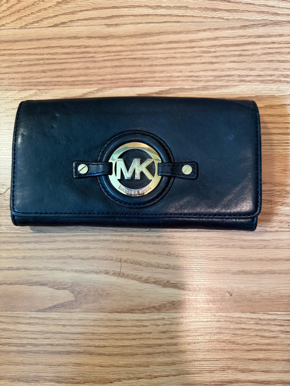 Vintage Michael Kors 
Continental Flap leather Wallet